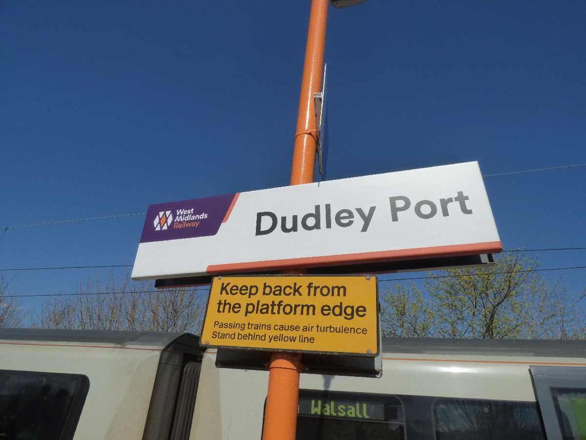 Dudley+Port+Station+-+A+Sandwell+%26+West+Midlands+Gem!